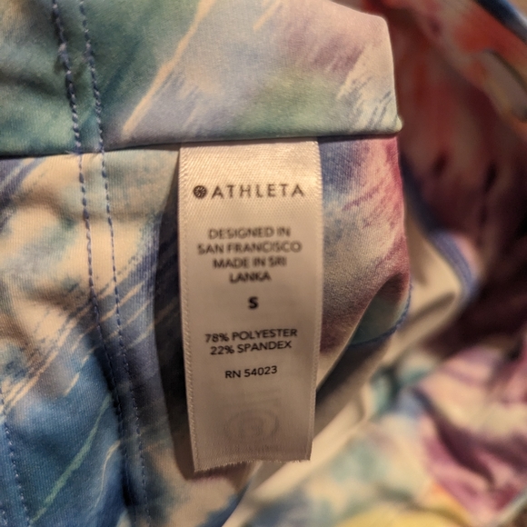 Athleta S Love Proudly 7/8 Tight Leggings Rainbow Running Workout, Pride NEW - Picture 2 of 3